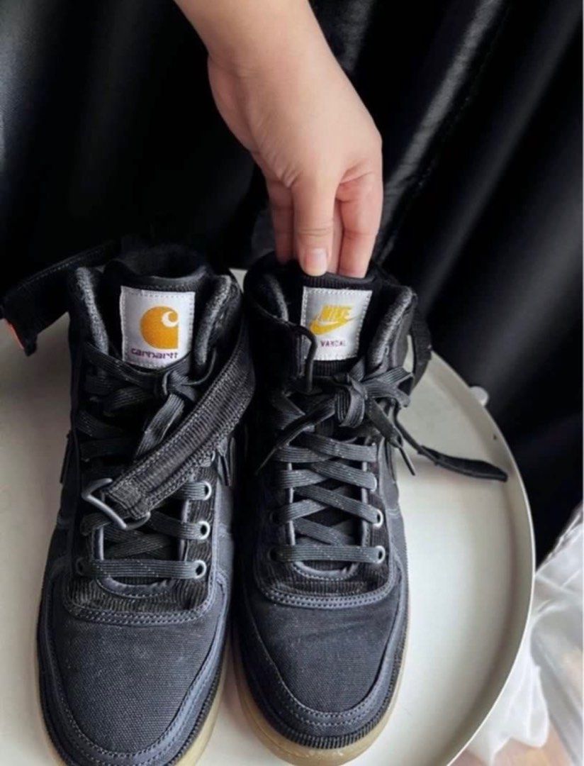 Carhartt vandal nike shop