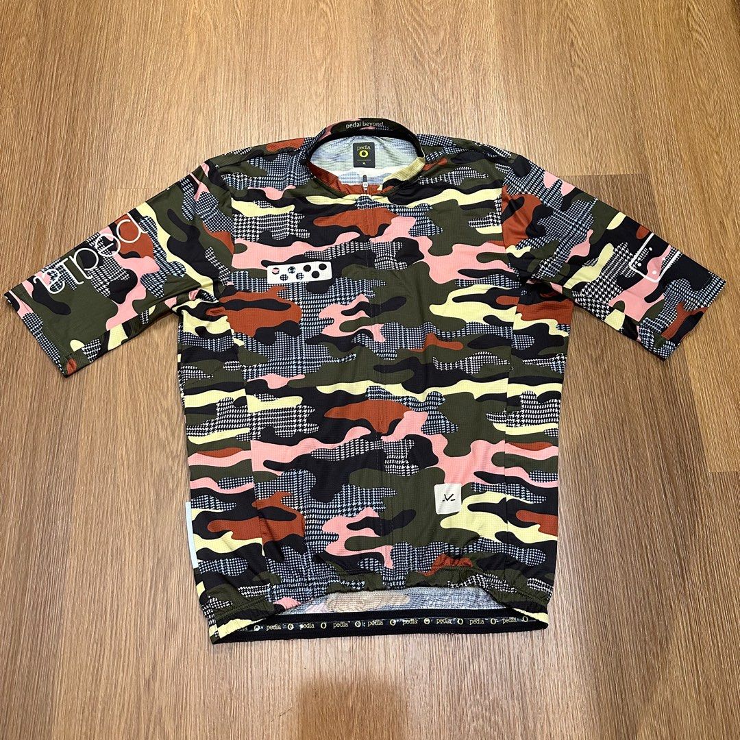 Pedla Men HoundCamo, Olah Raga, Baju Olahraga di Carousell
