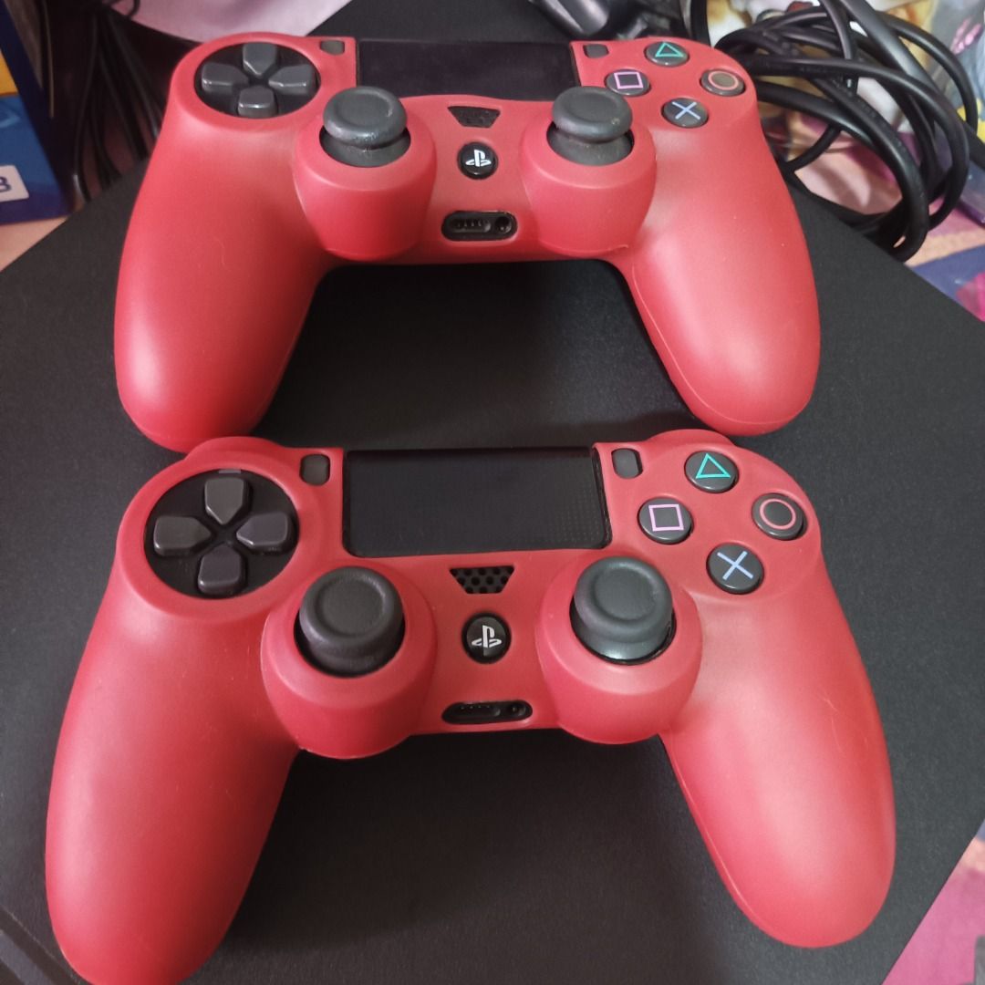 Playstation Slim PS4 FOR SALE with 3 controllers and games, Video ...