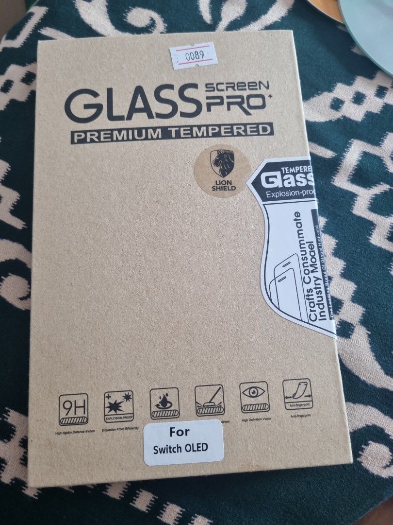 Switch OLED Screen protector (Category: Cases & Covers) located in Singapore. Submitted by reviveresale (Listing ID 1328306400, Image 1). Description: .