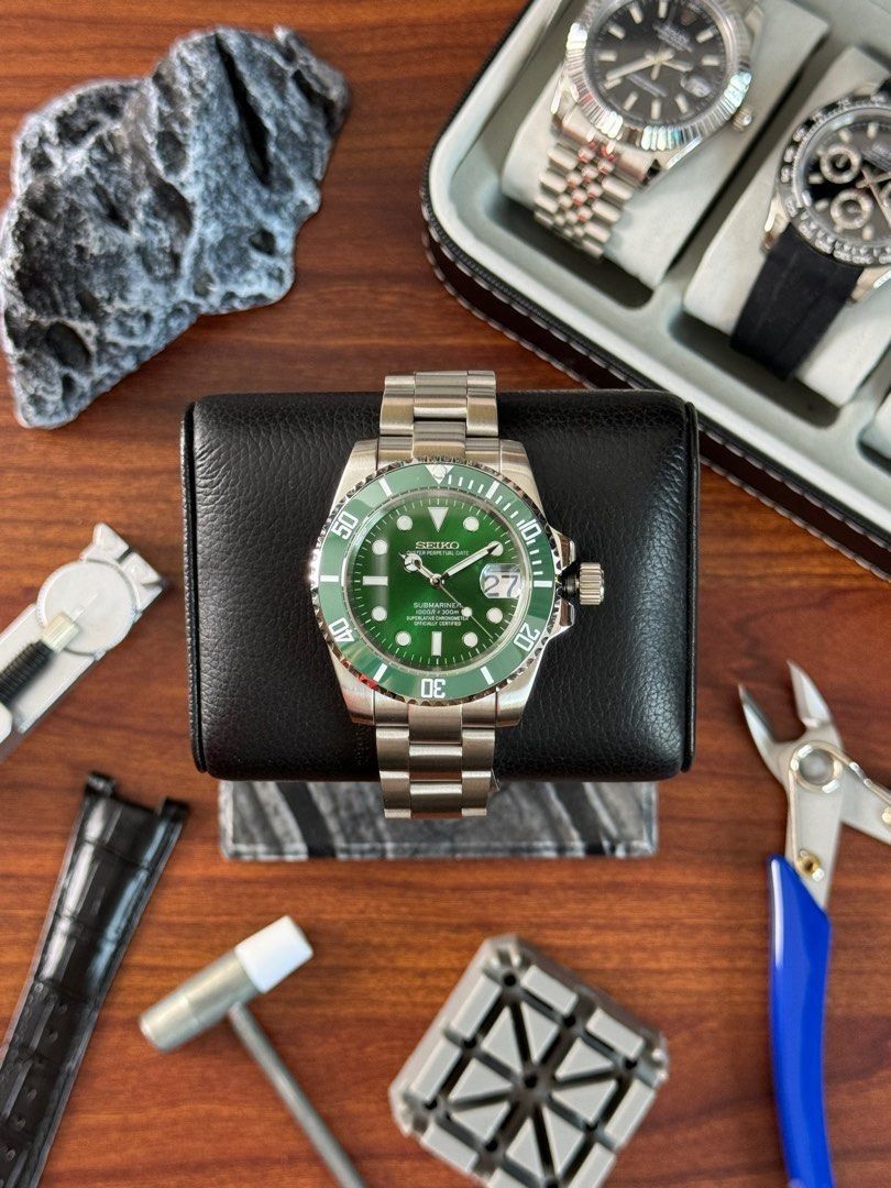 Seiko Submariner Hulk Mod Watch (Category: Luxury Watches) located in Quezon City. Submitted by mnl.chll (Listing ID 1328251579, Image 1). Description: Seiko Submariner Hulk Mod Watch Case: Durable stainless steel Weight: 150g Diameter: 40mm Strap: Customizable (OYSTER/JUBILEE) Movement: Seiko NH34A Automatic Mechanical Mode of Payment: BANK/GCASH A ₱2,000 down payment (DP) is required to confirm your order, with the remaining balance to be paid 