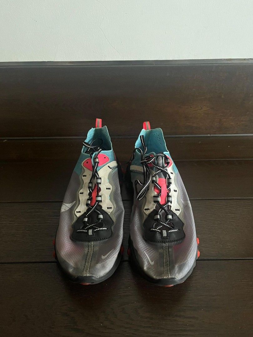 Sepatu original preloved Nike React Element 87 Solar Red Blue Chill ukuran US 11 Fesyen Pria Sepatu Sneakers di Carousell