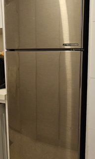 (Category: ) located in . Submitted by mich (Listing ID 1328387533, Image 1). Description: .