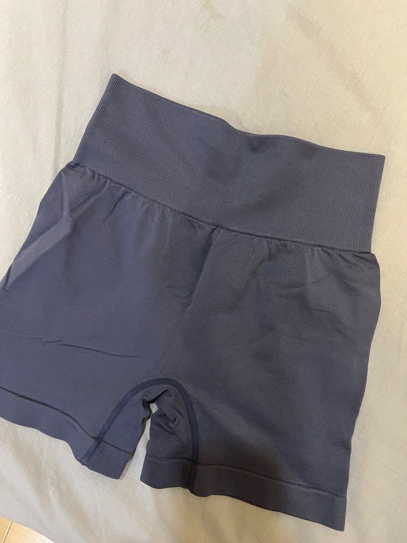 Shein Workout Shorts (Category: Activewear) located in Manila. Submitted by camicart (Listing ID 1328388052, Image 1). Description: Brand: Shein Size: S (can fit up to semi M).