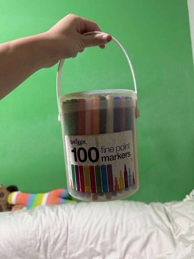 smiggle markers (Category: Craft Supplies & Tools) located in Singapore. Submitted by wonderenity (Listing ID 1328258690, Image 1). Description: lightly used, box a bit old but inside mostly as good as new.