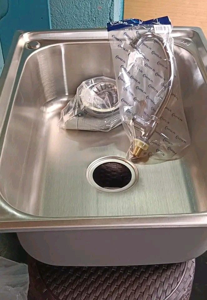 Stainless lababo (Category: Bathroom & Kitchen Fixtures) located in Manila. Submitted by muranglababo_ph2026 (Listing ID 1328282254, Image 2). Description: murang stainless lababo complete set fitting and faucet 60x45 cm 20 cm depth P1, 500.