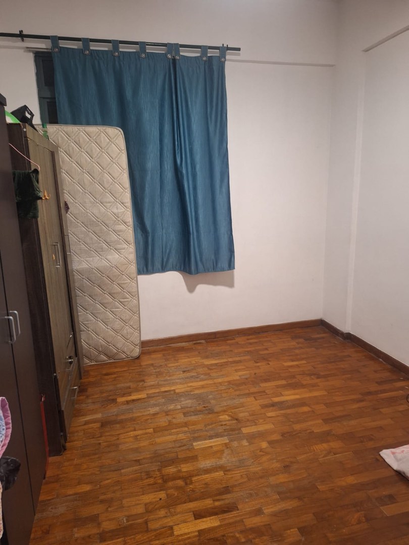 (Category: ) located in . Submitted by prabakaran001 (Listing ID 1249799585, Image 1). Description: .