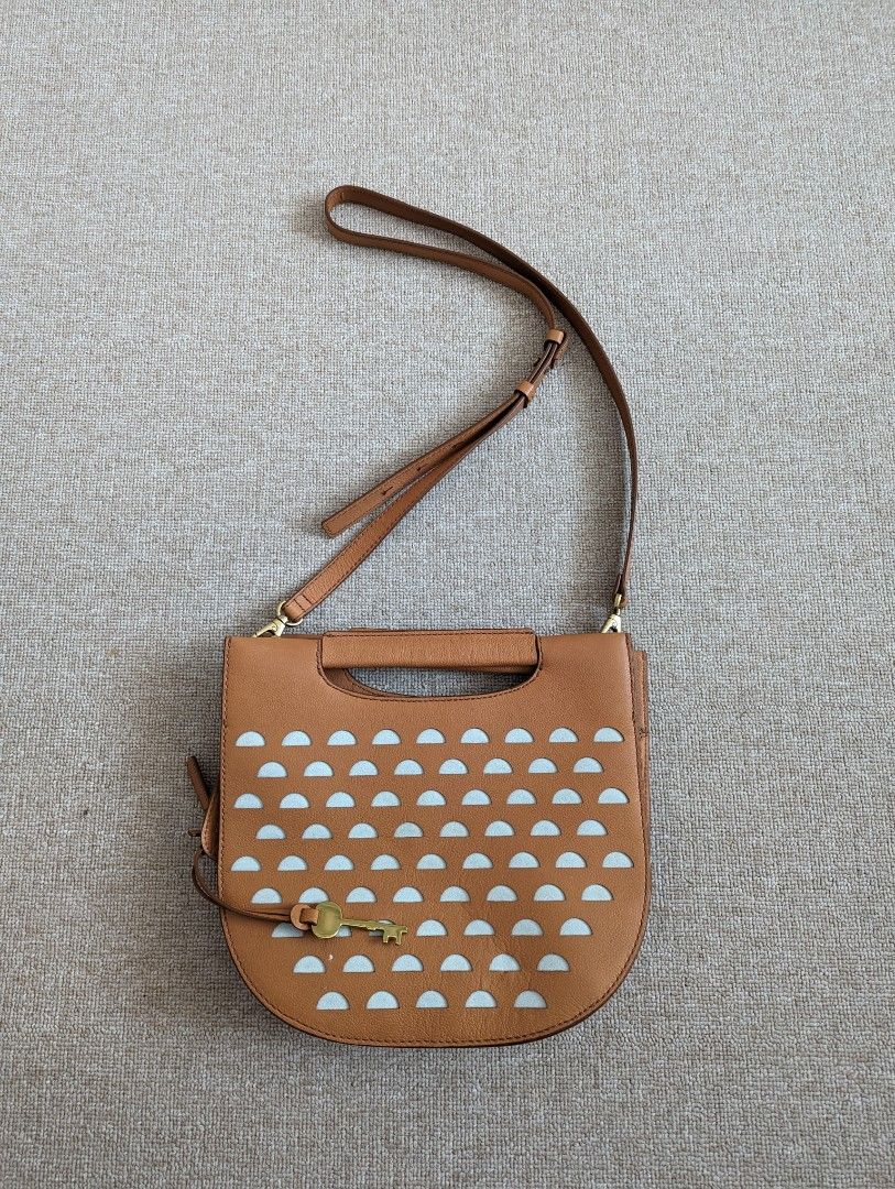 Fossil hazel crossbody sale