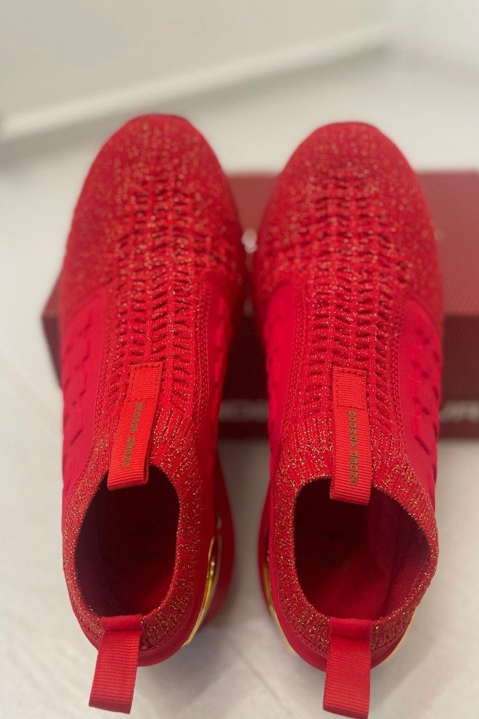 Under armour hovr red hot sale