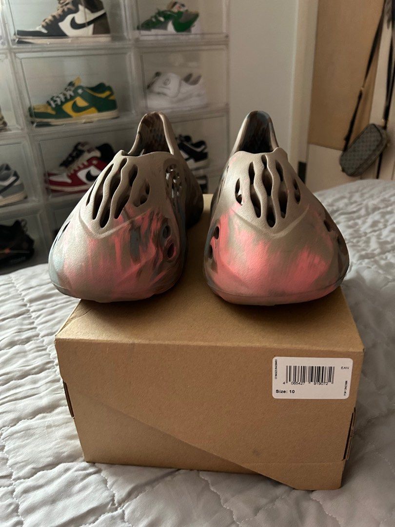 US 10] Yeezy Foam Runner MX Sand Grey, Men's Fashion, Footwear