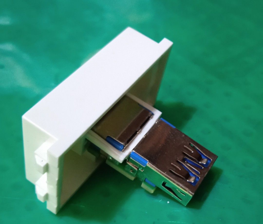 USB Module Coupler Type (Category: Office & Business Technology) located in Quezon City. Submitted by goodviberco (Listing ID 1328256786, Image 2). Description: .