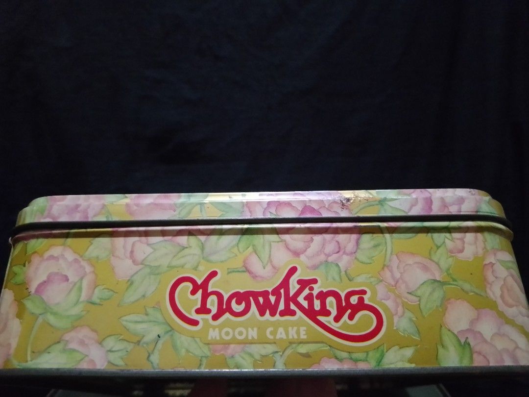 Vintage Chowking MOON CAKE tin can (Category: Food Organization & Storage) located in Davao. Submitted by jeffsantos (Listing ID 1328412404, Image 2). Description: Still in very good shape and condition.