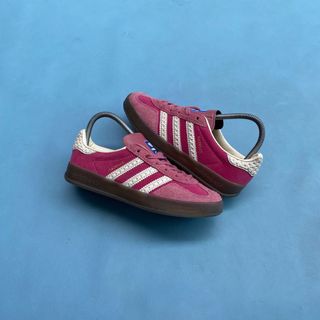 (Kategori: ) berada di . Dikirim oleh eleganshoes_id (ID iklan 1323766588, Gambar 1). Deskripsi: .