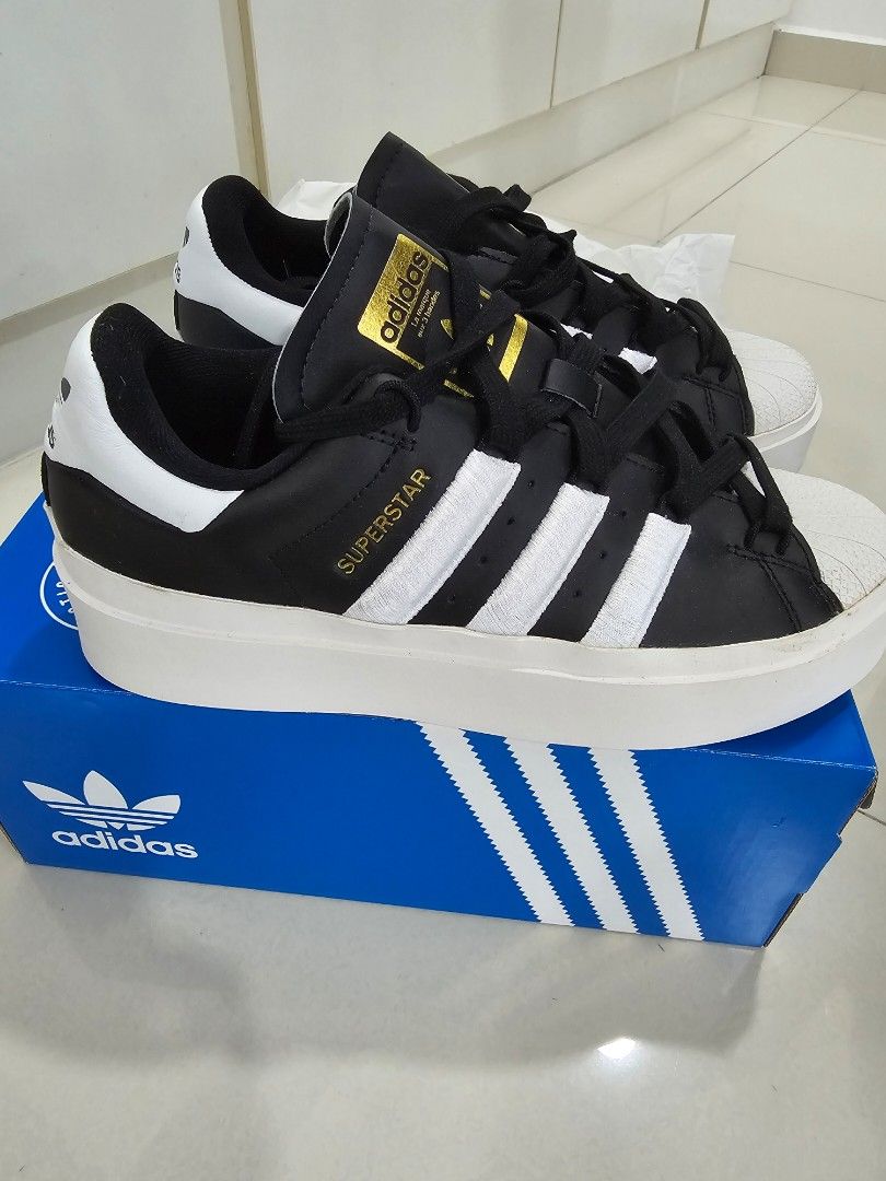 adidas gazelle silver green womens Scarpe Donna ADIDAS Sneakers linea Superstar Bonega W in Tessuto colore  White a sconto – Cuoieriashop main image 1