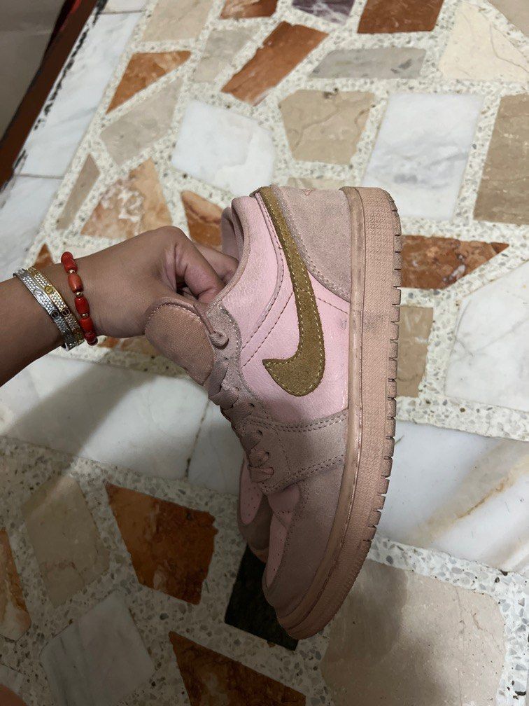 Jordan 1 low coral gold best sale