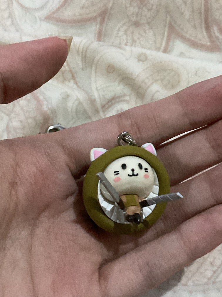 Attack on Titan Official Gachapon rare keychains (Category: Character Goods) located in Pasig City. Submitted by 21thunder (Listing ID 1323673865, Image 2). Description: - Rare - Purchased in Japan - Comes with green gachapon shell - Discontinued - Yung style ng isang charm parang hanging yung character .