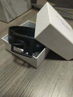 (Category: ) located in . Submitted by snkpeek_sg (Listing ID 1323804947, Image 1). Description: .
