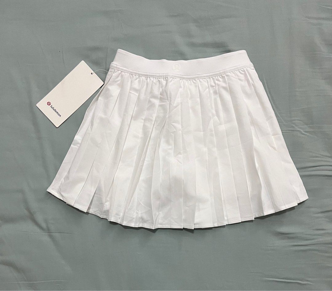 Lululemon white tennis skirt size 2 store