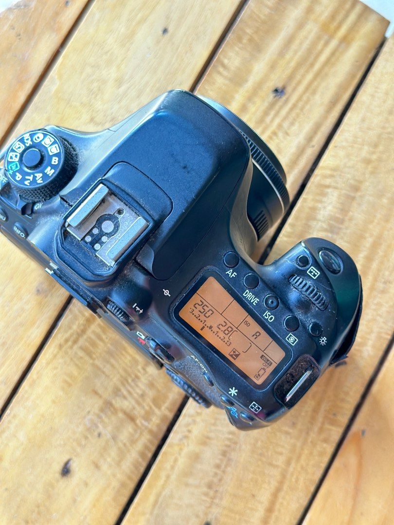 Canon EOS 80D (Category: Cameras) located in Dumaguete. Submitted by nananabanana (Listing ID 1323680760, Image 3). Description: Item Details: - Canon EOS 80D (Body Only) Included: - One battery - Charger - Replacement dial (needs to be installed) Condition: Issues - Loose rubber parts - Dial needs replacement (but I have a replacement ready) - LCD screen has minimal vignetting - SD card reader is not working, requires repair (~1000 pesos estimat