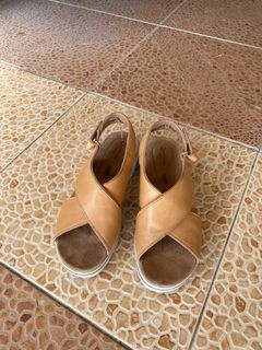 Clarks sandals 217 on sale
