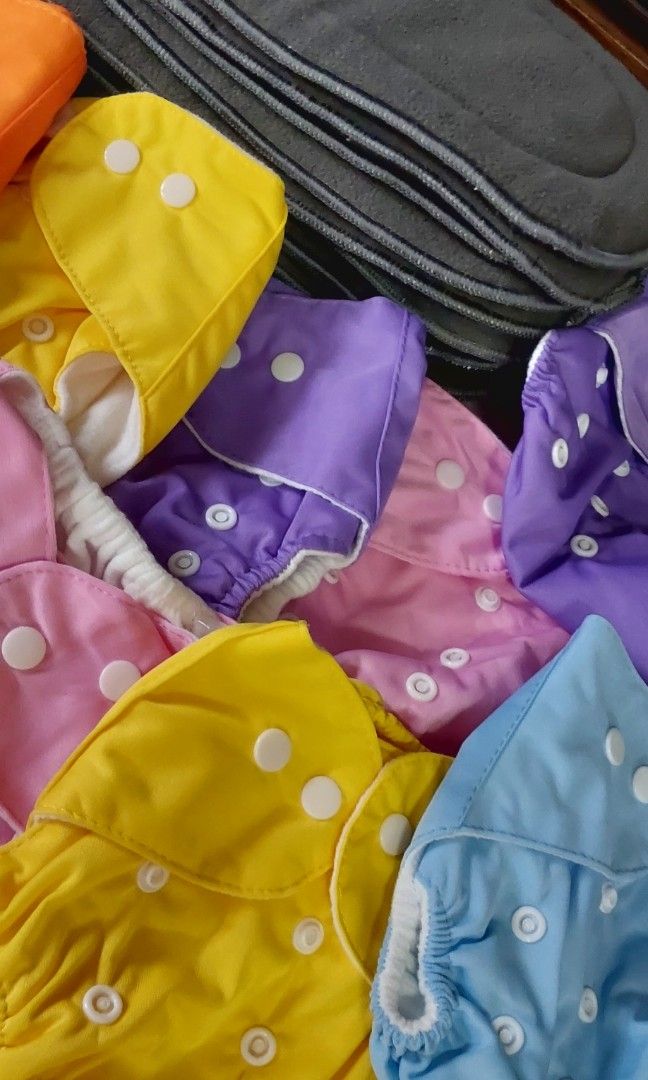Cloth diapers with free reversible bag (Category: Diapers & Baby Wipes) located in Manila. Submitted by mpirerules (Listing ID 1323657992, Image 3). Description: Cloth diaper set with bamboo inserts Washed, stored, never used Selling the entire set for Php1500 comes with free reversible bag MOP: BDO/BPI bank deposit or funds transfer; Gcash/Maya.