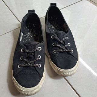 (Kategori: ) berada di . Dikirim oleh mayra.preloved (ID iklan 1323717691, Gambar 1). Deskripsi: .