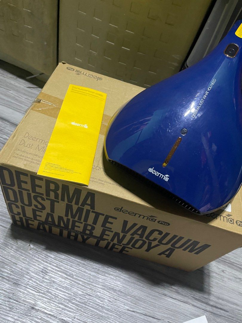 Deerma vacuum (Category: Vacuum Cleaner & Housekeeping) located in Manila. Submitted by trooopers (Listing ID 1323790323, Image 1). Description: Deerma vacuum cleaner likenew.