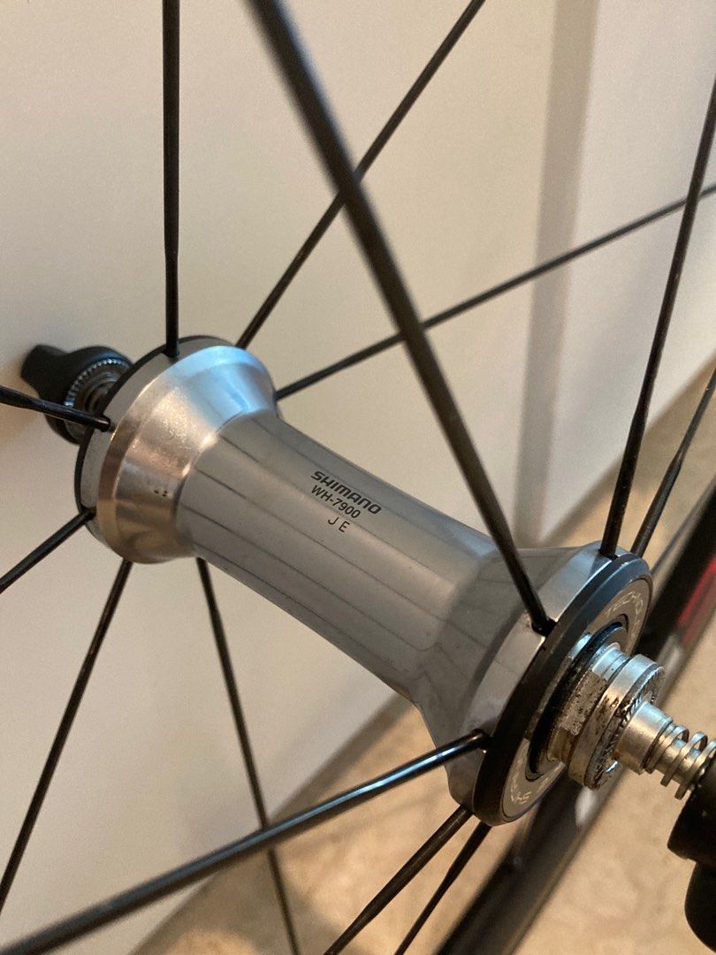 Dura Ace WH-7900 C50 TU Shimano wheelset, Sports Equipment