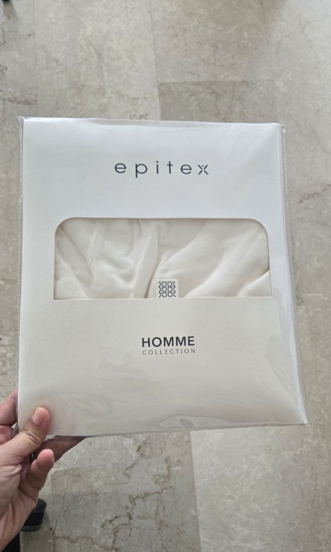 Epitex 1600TC Tencel Bolster Case (Category: Bedding & Towels) located in Singapore. Submitted by amoeba23 (Listing ID 1323795366, Image 1). Description: Smooth cooling Bolster Case. Perfect for warm days. Bought extra. Have 4 white to sell..