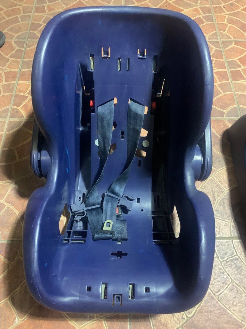 Evenflo Blue Car Seat (Category: Car Seats) located in Manila. Submitted by offtherack_mnl (Listing ID 1323770159, Image 2). Description: .