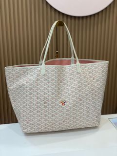 (Kategori: ) berada di . Dikirim oleh mommycl.boutique (ID iklan 1323755828, Gambar 1). Deskripsi: .