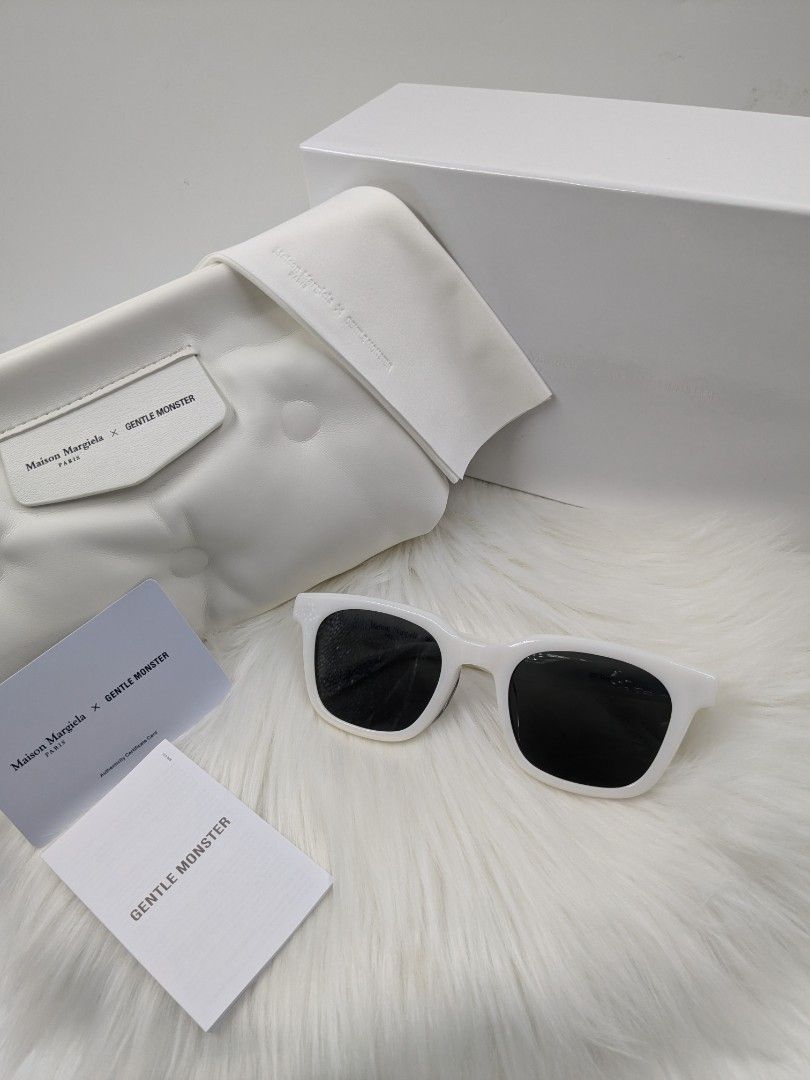 Gentle Monster Maison Margiela MM006 (Category: Sunglasses & Eyewear) located in Las Pinas. Submitted by luxlahvu2017 (Listing ID 1323825739, Image 1). Description: Guaranteed Authentic/Original US PURCHASED with complete inclusion OPEN for COD to sure buyers ONLY.