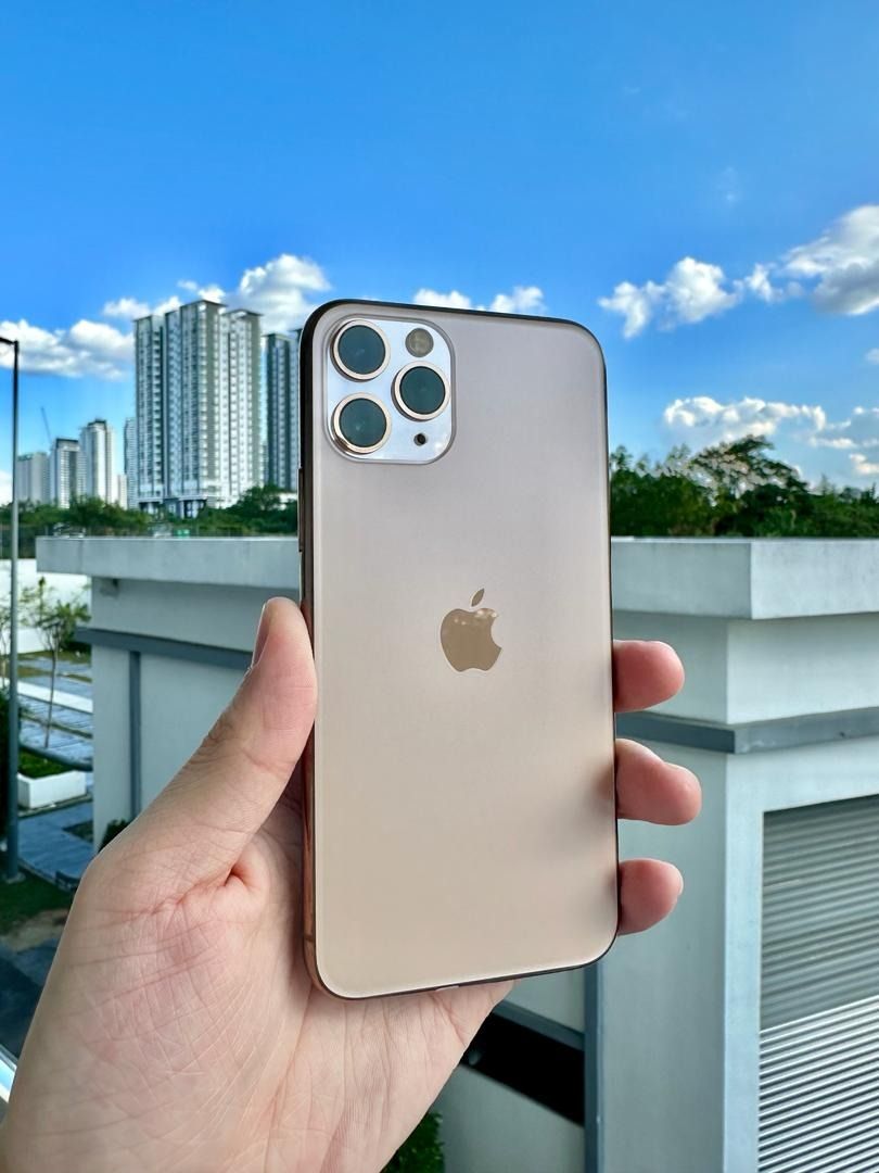 iPhone 11 Pro Gold 256GB, Mobile Phones & Gadgets, Mobile Phones ...