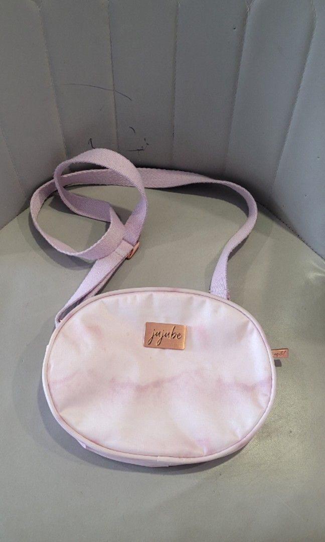 Jujube sling bag Women s Fashion Bags Wallets Cross body Bags on Carousell