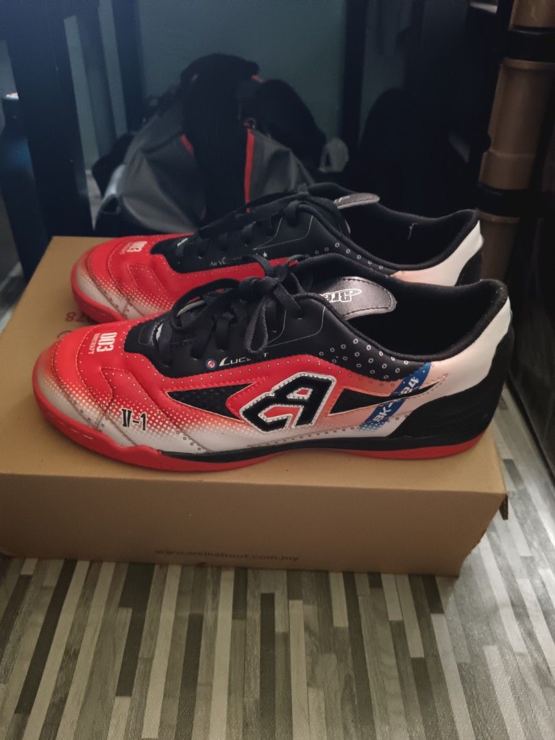 Kasut breaker futsal store