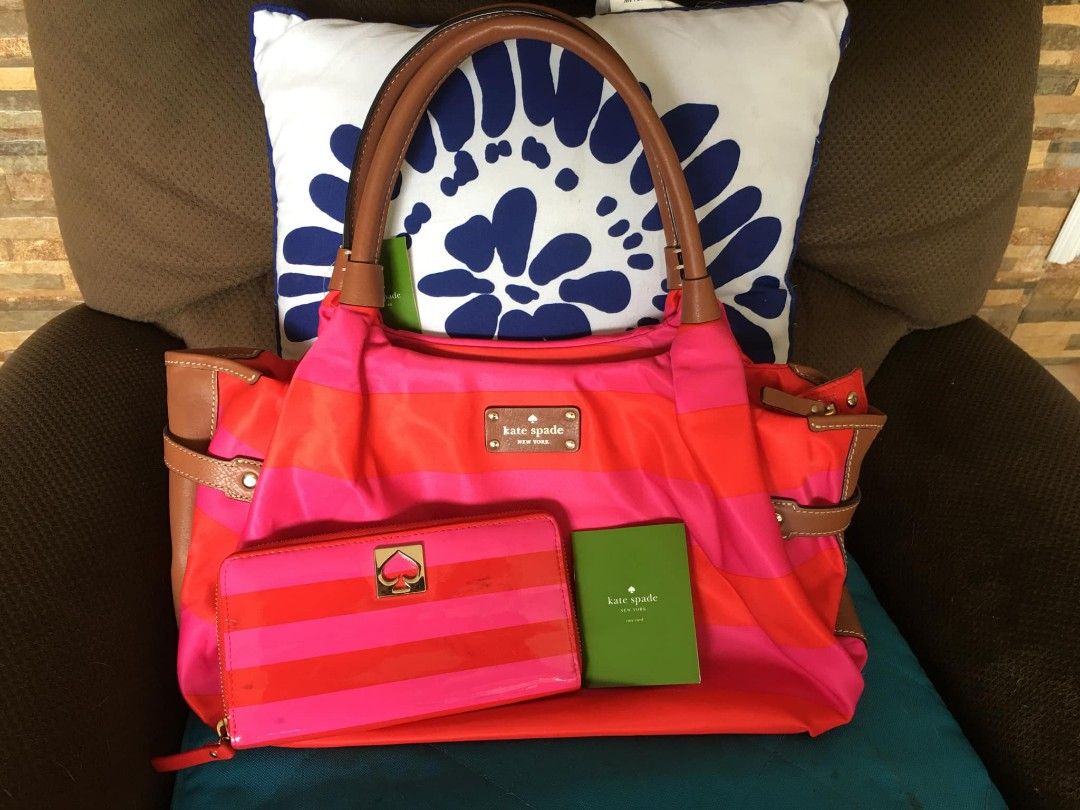 Kate Spade Stevie Cambridge Stripe Nylon Satchel/ Shoulder Bag Red #WKRU1672 *** with FREE WALLET*** (Category: Luxury Bags & Wallets) located in Binan City. Submitted by stuffshop29 (Listing ID 1323666542, Image 1). Description: Authentic Kate Spade Stevie Cambridge Stripe Nylon Satchel/ Shoulder Bag Red Code: #WKRU1672 ***Bag was never used, with price tag*** ***Free Wallet (slightly used)***.