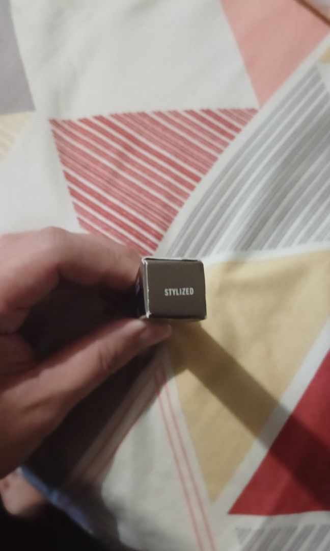 Mac Eyebrow Liner Stylized Shade (Category: Makeup) located in Subic. Submitted by sunlila (Listing ID 1321648973, Image 2). Description: .
