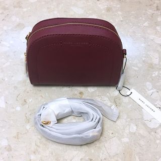 由 liangs_room (刊登 ID 1323705804，圖片 1) 提交，位於 的 (類別：)，說明：。