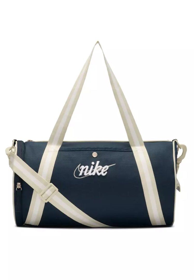 Retro duffle bag 2025