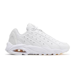 (Category: ) located in . Submitted by sneakersclinic (Listing ID 1323753249, Image 1). Description: .
