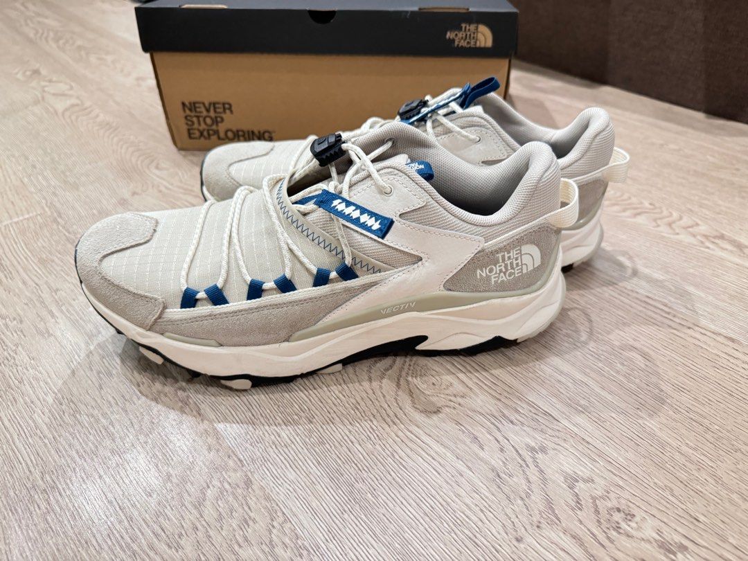 The north face men's sneakers outlet