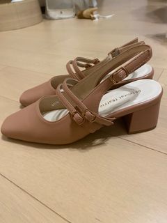 （分類：）位於 。 由 yyyy. 提交（商品編號 1323687004，圖片 1）。簡介： 。