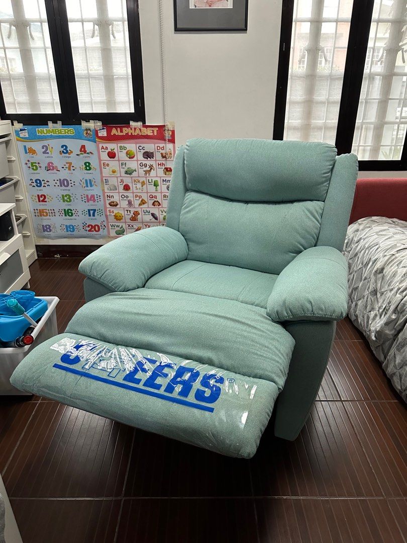 RECLINING CHAIR (Category: Sofas) located in Silang. Submitted by wesells.ph (Listing ID 1323712535, Image 2). Description: I have 2pcs available Cheers reclining chair Bought for 32k Selling very low!! Almost new. RFS: Di na kasya sa bahay. Need space. 🙈.