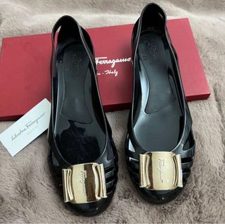 Ferragamo jelly flats sale store