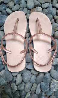 (Kategori: ) berada di . Dikirim oleh eveprelov (ID iklan 1323738624, Gambar 1). Deskripsi: .