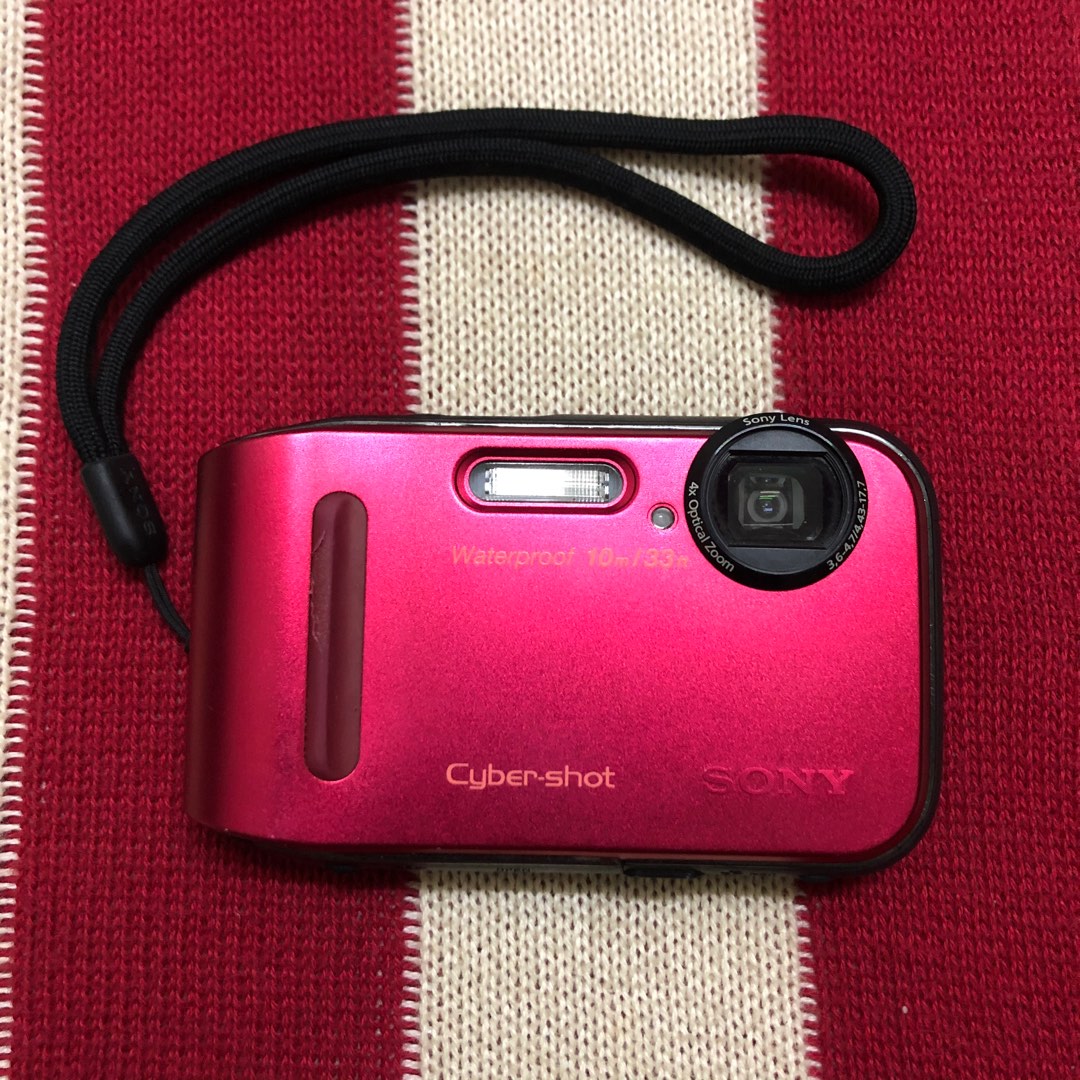 SONY Cyber−Shot DSC-TF1 & LCJ-THG