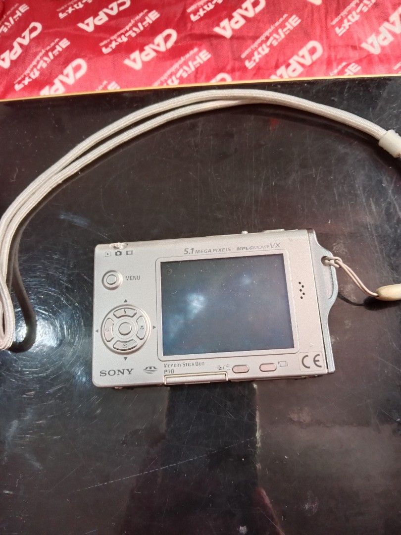 SONY DSC-T7 (Category: Cameras) located in Tabaco. Submitted by fritznicoleshoppe (Listing ID 1323728760, Image 1). Description: Vintage digital camera (SONY DSC-T7). Bagong bili po nmin battery nyan😔. Issue: nag o ON pero Wala lumalabas sa LCD. not sure kung nkakatake Ng pics of wala kmi memory card. For collection or display n lang unless mapa ayos nyo. selling as is po.