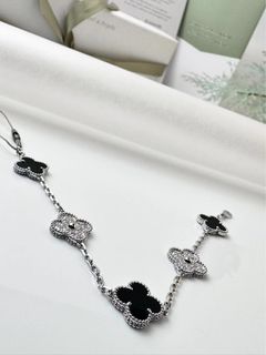 （分類：）位於 。 由 chloe_luxury_vca 提交（商品編號 1319967564，圖片 1）。簡介： 。