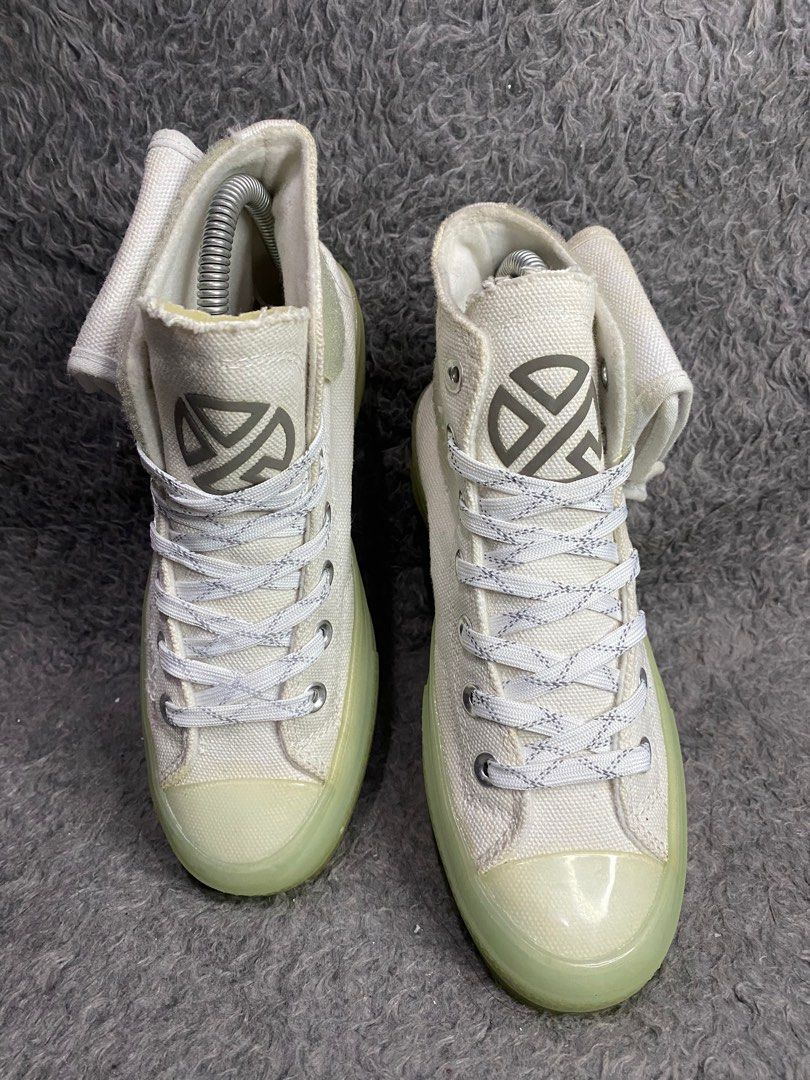 09 - CONVERSE x LAY ZHANG 1 (Category: Sneakers) located in Manila. Submitted by highkicks_ (Listing ID 1323860242, Image 2). Description: Details and condition are provided in the picture. Please take a look!😉.