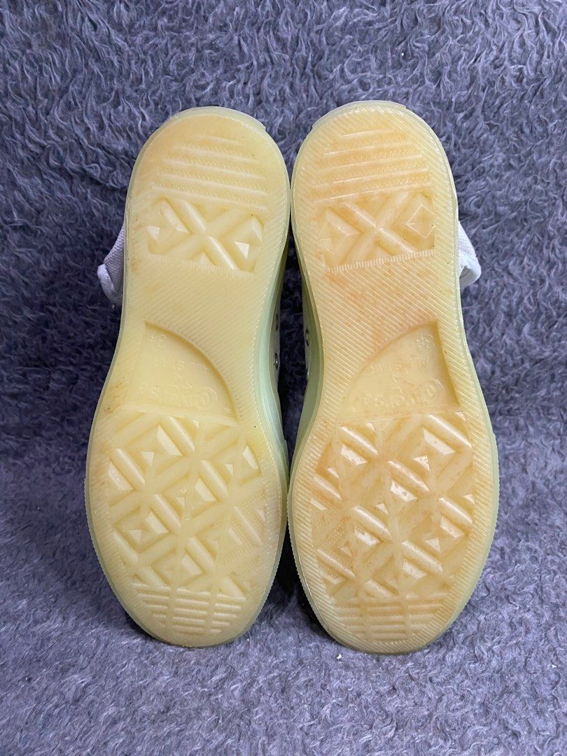 09 - CONVERSE x LAY ZHANG 1 (Category: Sneakers) located in Manila. Submitted by highkicks_ (Listing ID 1323860242, Image 3). Description: Details and condition are provided in the picture. Please take a look!😉.